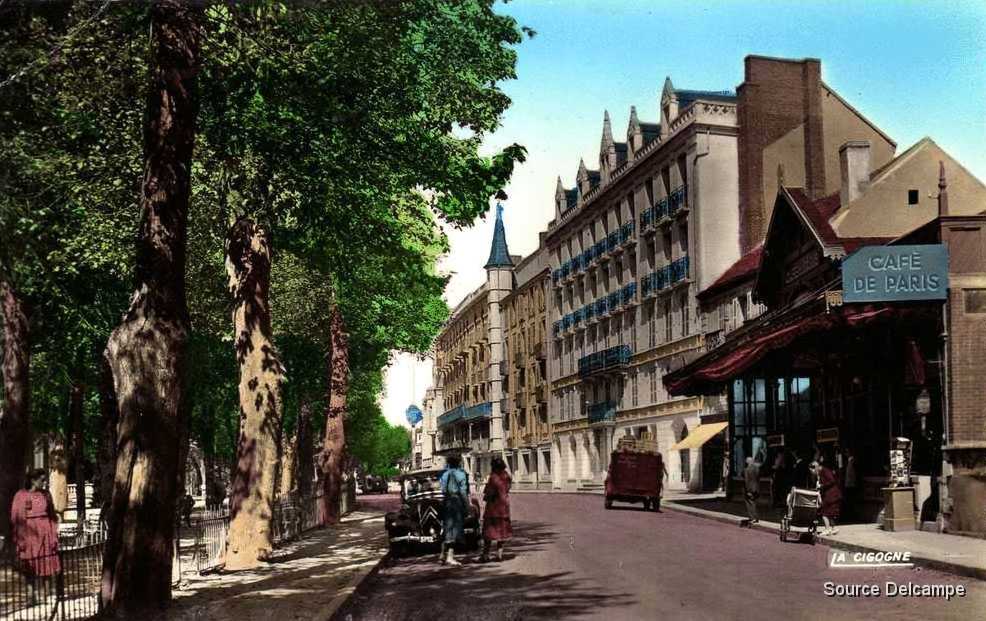 03 Neris Les Bains Cafe de Paris.jpg